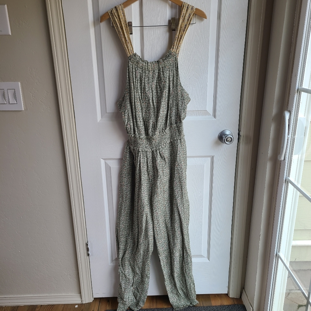 La Vie Olive Green Floral Romper Medium